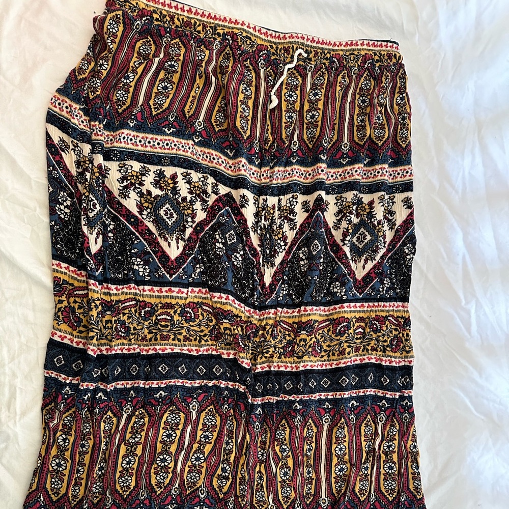 Lightly worn stretchy waist printed skirt, ankle length